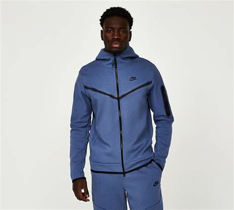 nike tech fleece diffused blue.